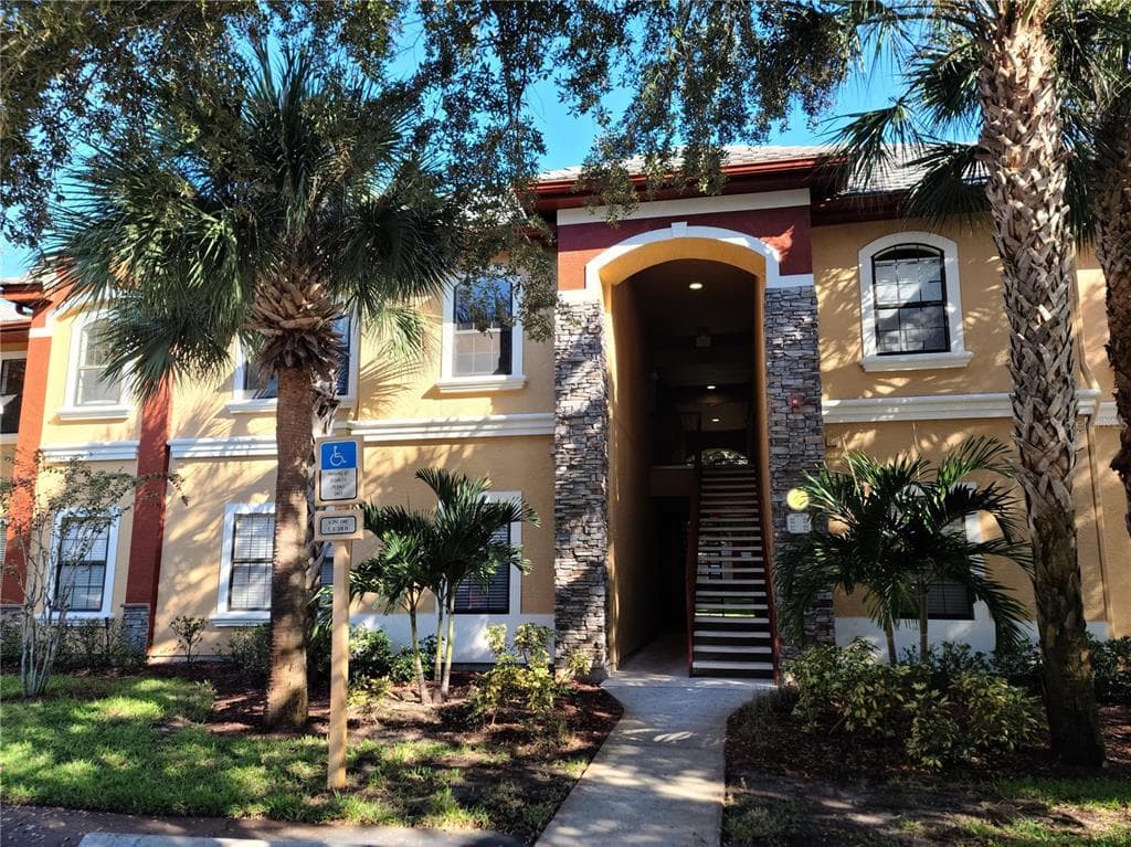 2199 CHIANTI PLACE UNIT 9-0922 PALM HARBOR, FL 34683