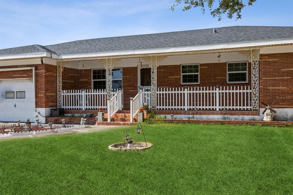 1338 WHITACRE DRIVE CLEARWATER, FL 33764