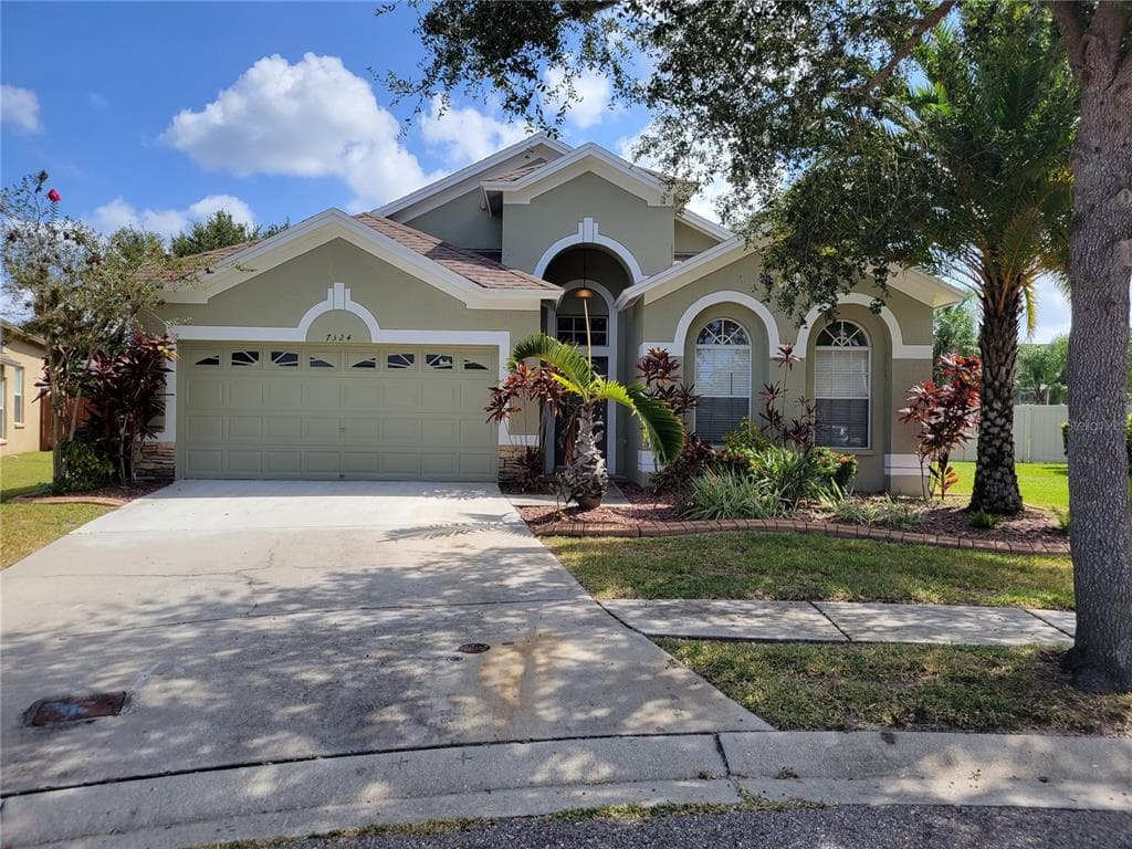 7324 GUILFORD PINE LANE APOLLO BEACH, FL 33572