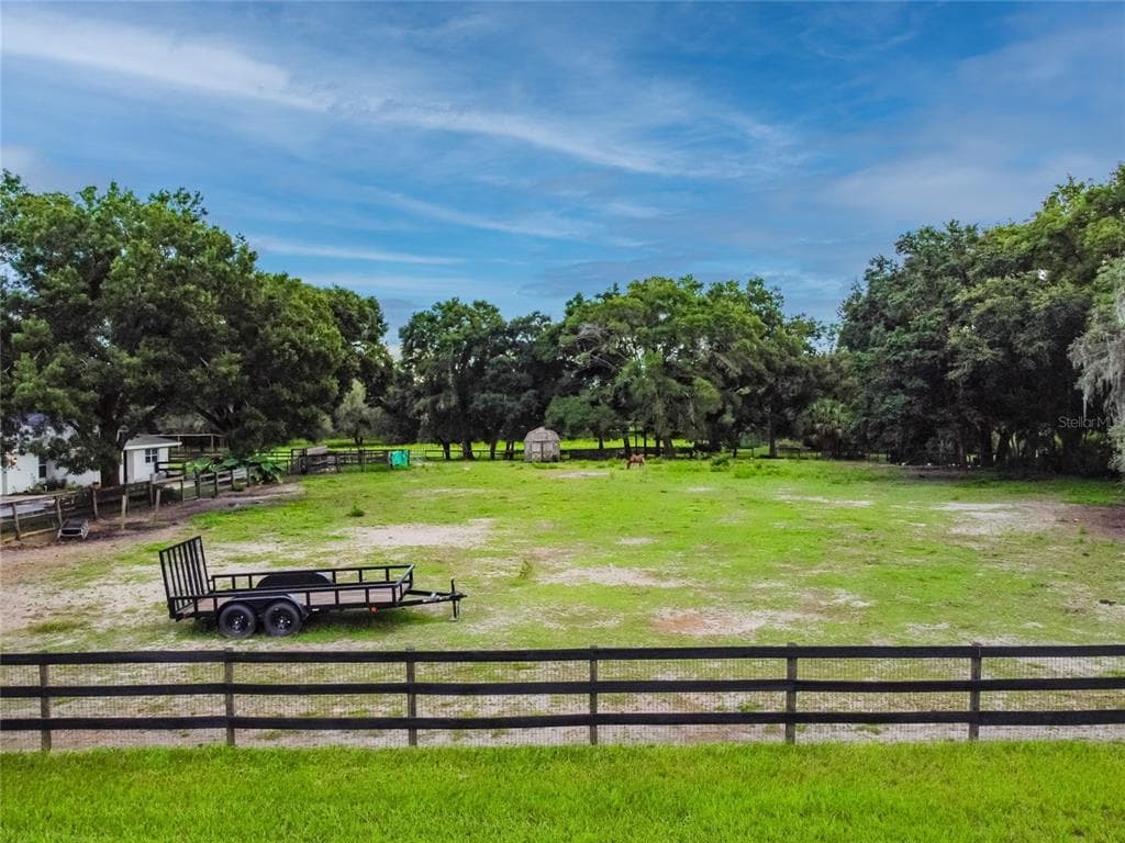 GREEN MEADOW DRIVE LUTZ, FL 33549