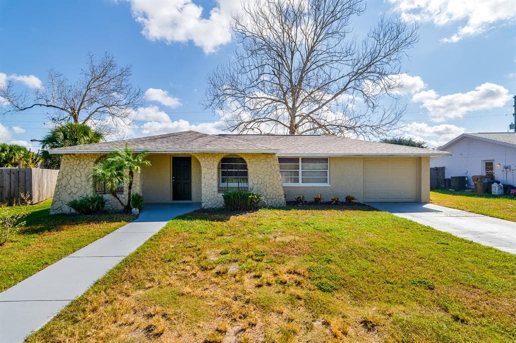 8910 CARMEN LANE PORT RICHEY, FL 34668
