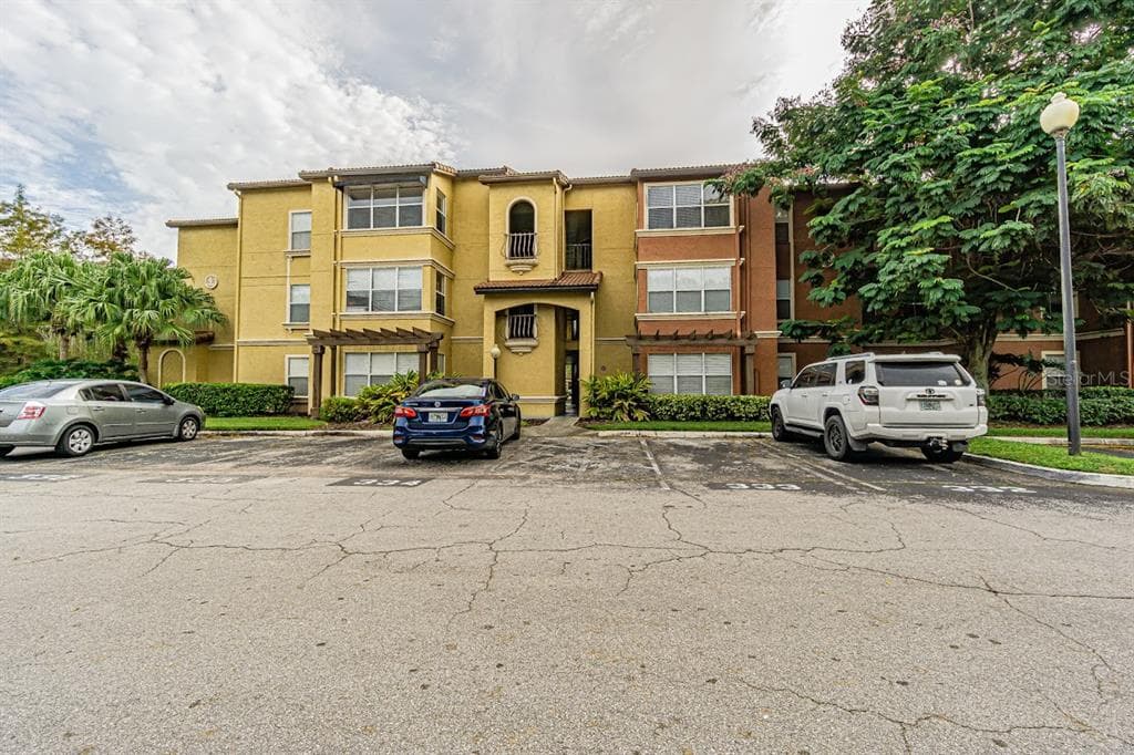 5156 CONROY ROAD UNIT 1132 ORLANDO, FL 32811