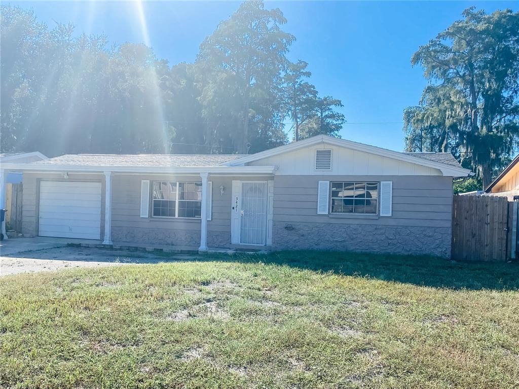 3421 KIMBERLY OAKS DRIVE HOLIDAY, FL 34691