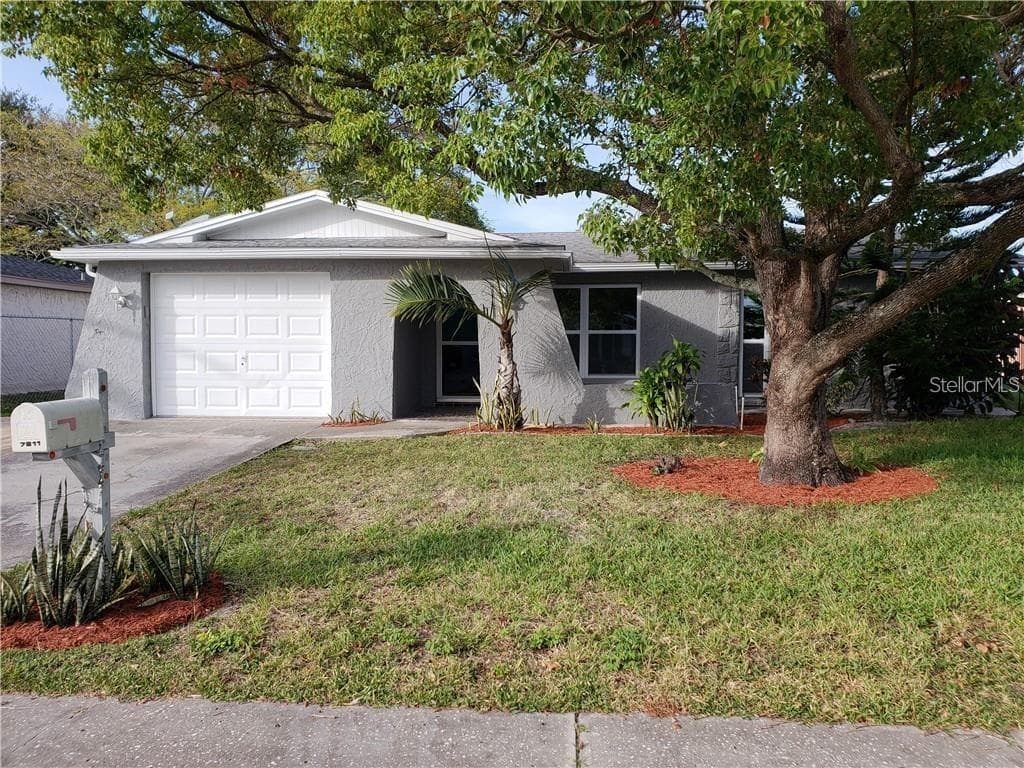 7211 HEATH DRIVE PORT RICHEY, FL 34668