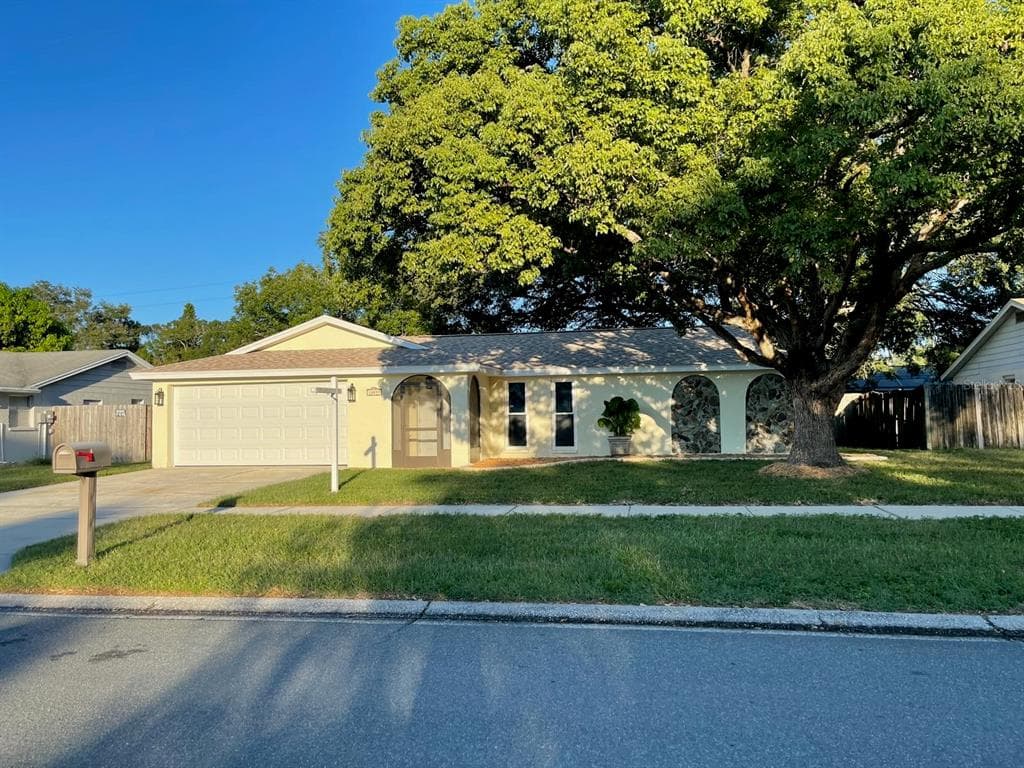 10899 119TH STREET SEMINOLE, FL 33778