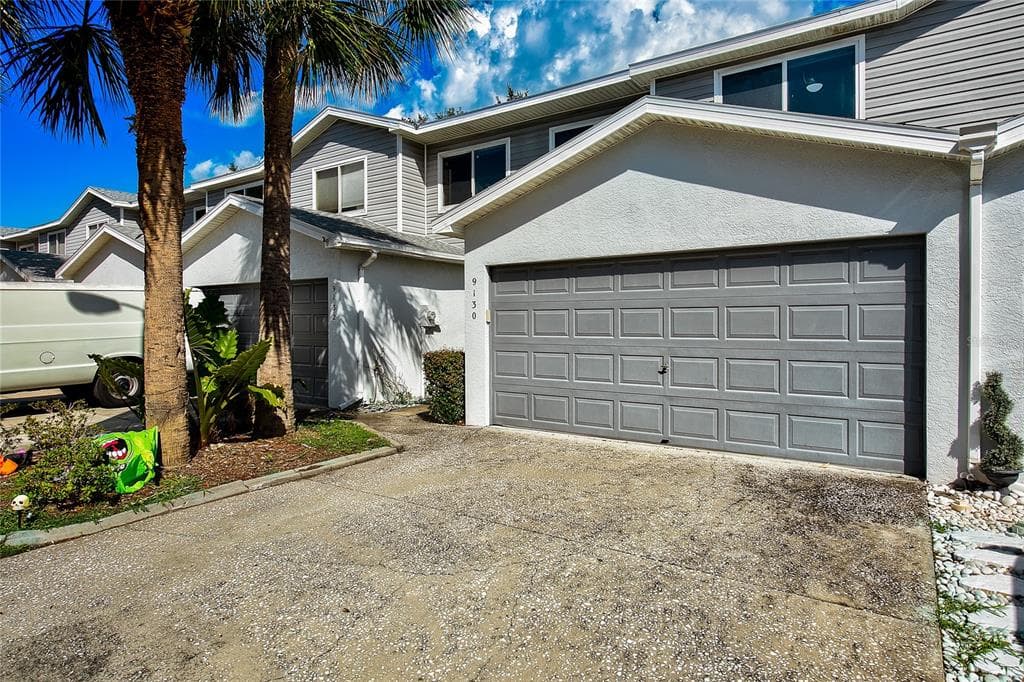 9130 JAKES PATH LARGO, FL 33771