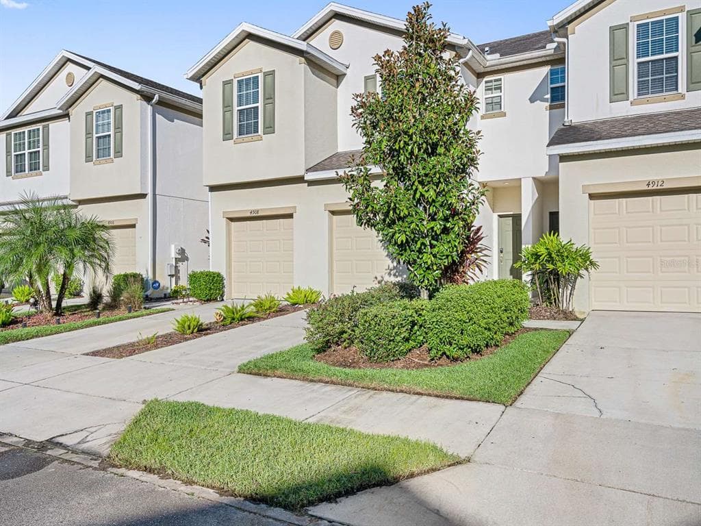 4910 WHITE SANDERLING COURT TAMPA, FL 33619
