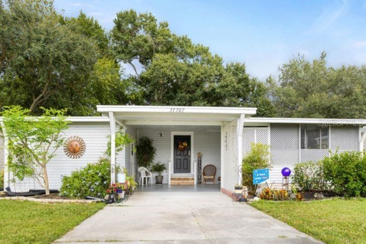 37707 NEWAL AVENUE ZEPHYRHILLS, FL 33542