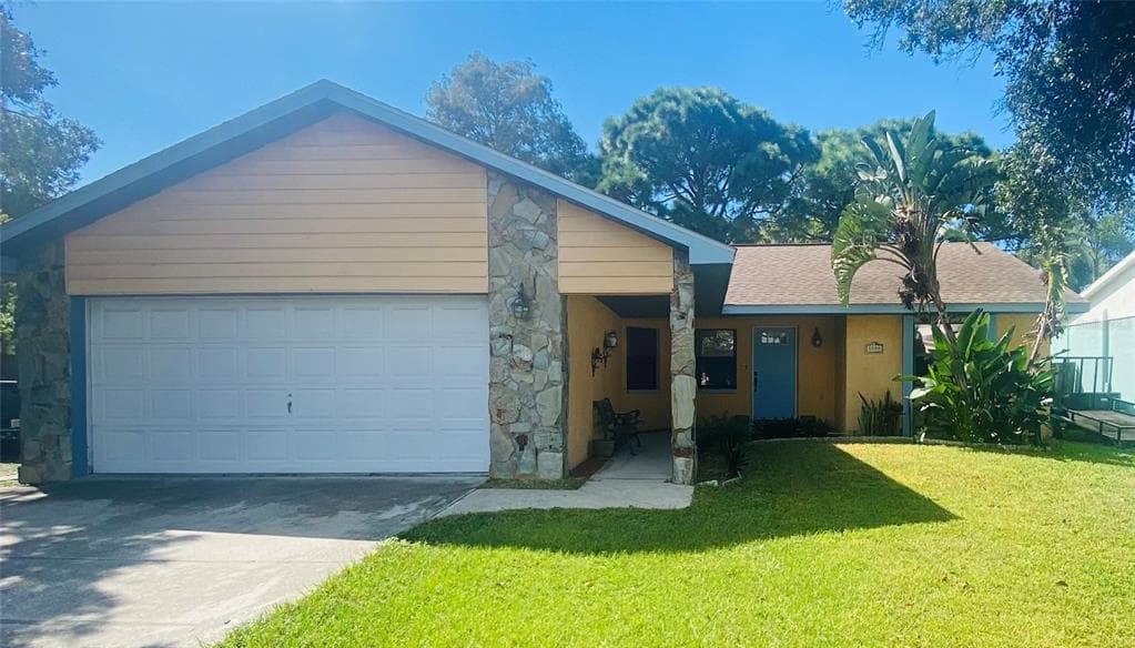 8990 COUNTRY SQUARE DRIVE SEMINOLE, FL 33777