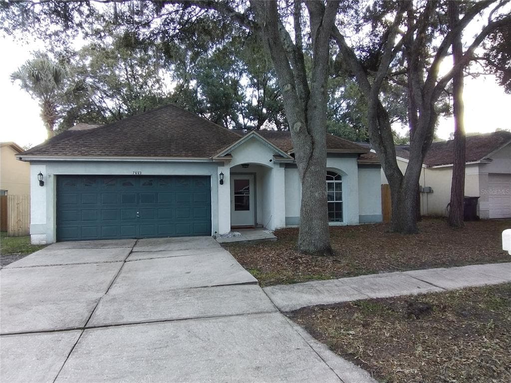 7603 SAVANNAH LANE