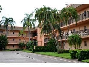 5020 BRITTANY DRIVE S UNIT 215 ST PETERSBURG, FL 33715