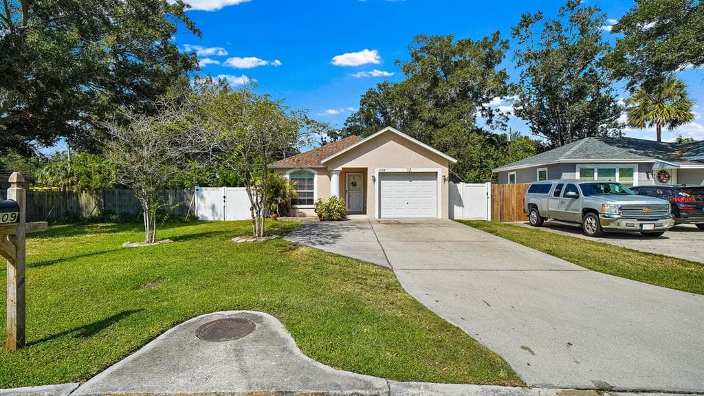 4109 43RD AVENUE N ST PETERSBURG, FL 33714