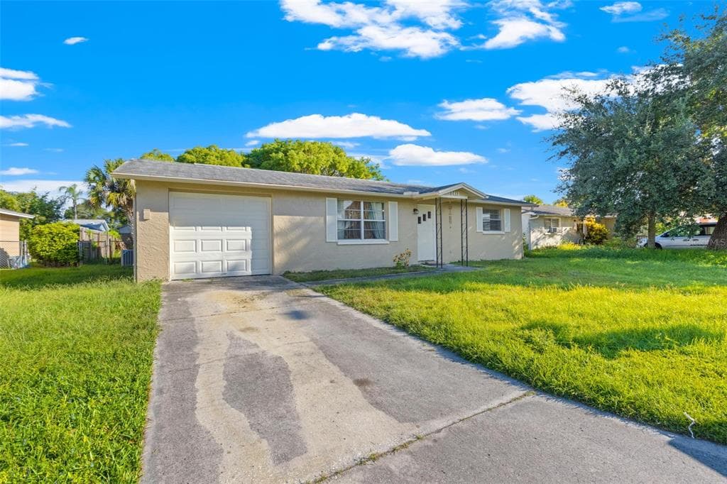 3413 JACKSON DRIVE HOLIDAY, FL 34691