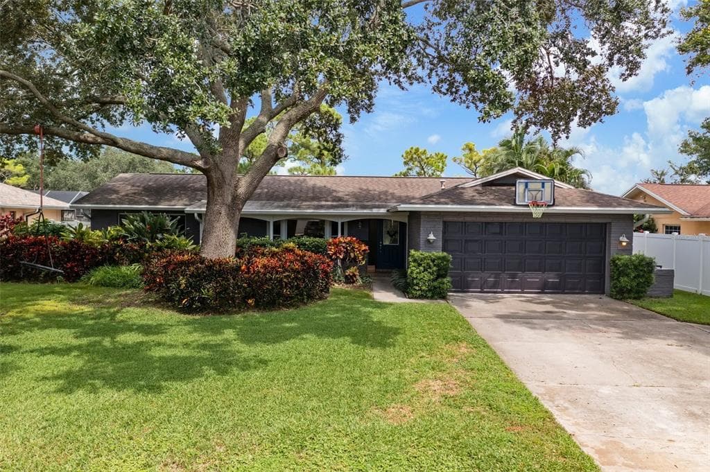 1455 54TH AVENUE NE ST PETERSBURG, FL 33703