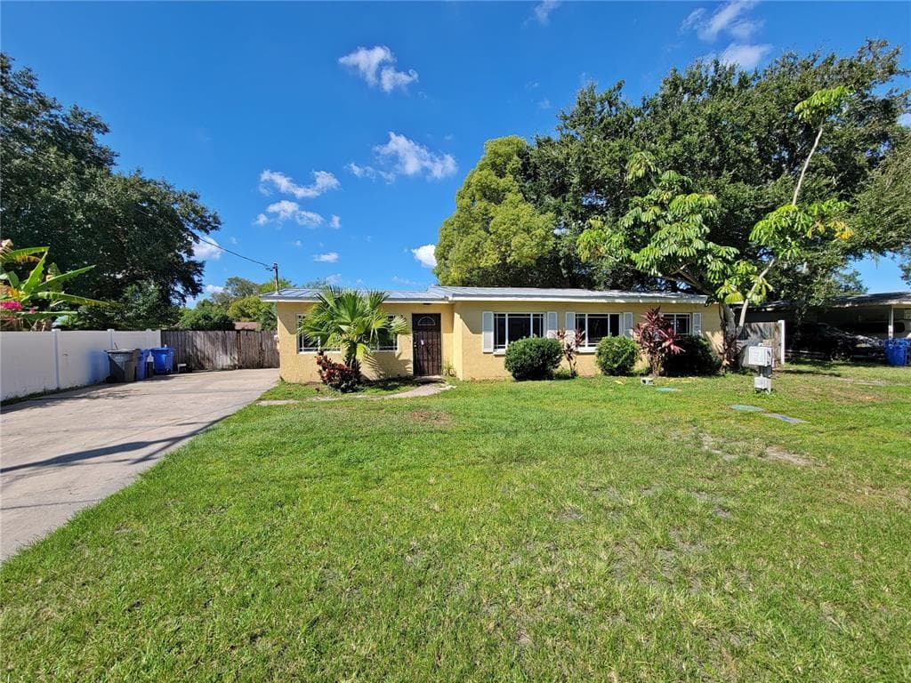 305 11TH STREET SW RUSKIN, FL 33570