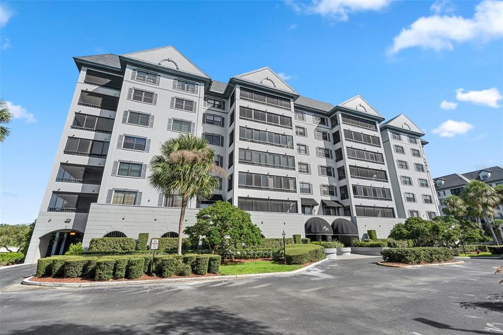 14810 RUE DE BAYONNE UNIT 2H CLEARWATER, FL 33762