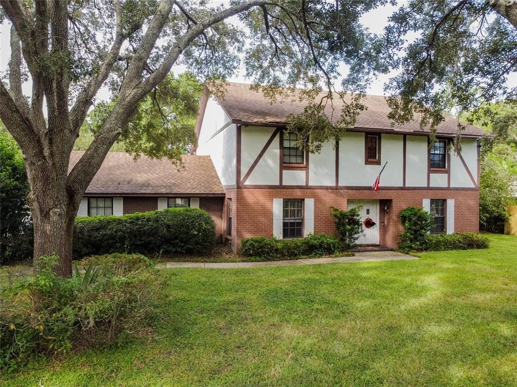 4507 OLD ORCHARD DRIVE TAMPA, FL 33618