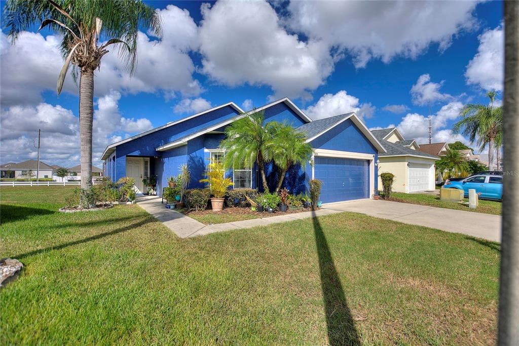468 TIVOLI CIRCLE DAVENPORT, FL 33837