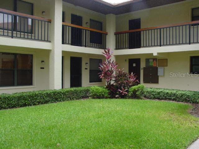 2105 HAMMOCK PINE BOULEVARD UNIT C CLEARWATER, FL 33761