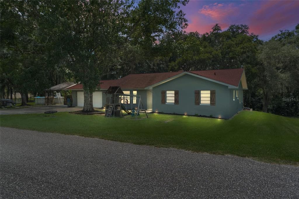 23309 CHRISTIAN CIRCLE BROOKSVILLE, FL 34601