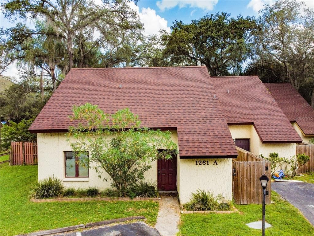 12611 TOUCHTON DRIVE UNIT 121 TAMPA, FL 33617