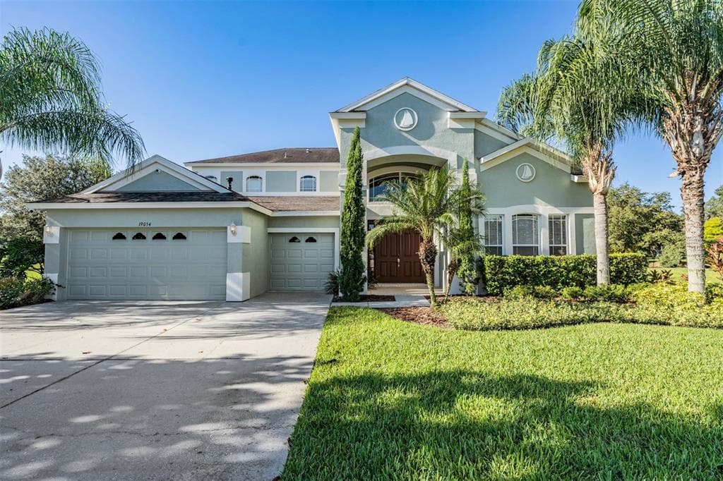 19054 LONE CREEK COURT LAND O LAKES, FL 34638