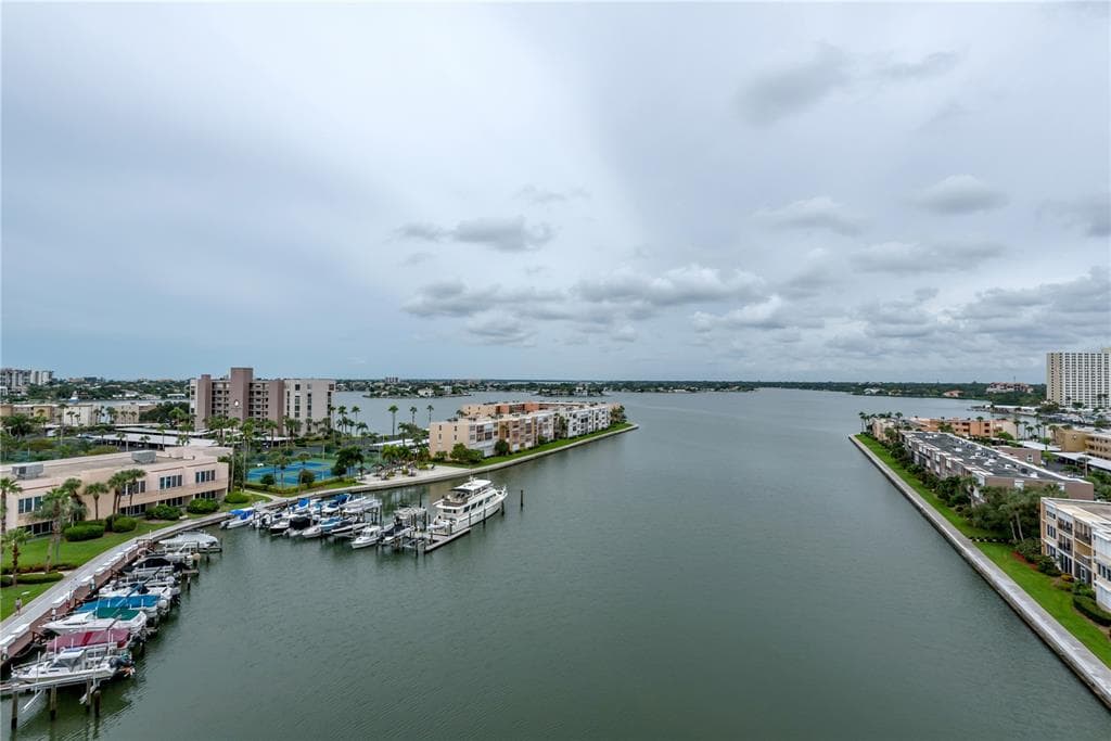 7300 SUN ISLAND DRIVE S UNIT 902 SOUTH PASADENA, FL 33707