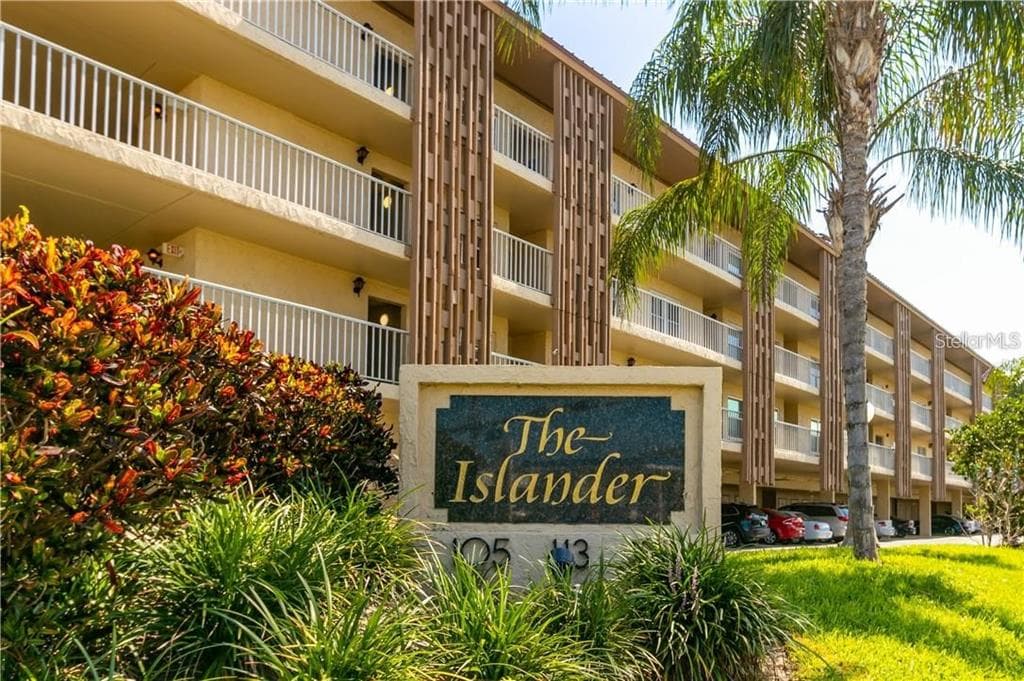 105 ISLAND WAY UNIT 148 CLEARWATER, FL 33767