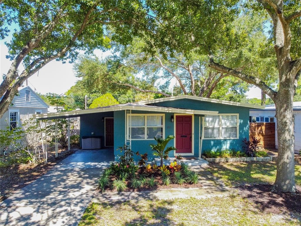 811 47TH AVENUE N ST PETERSBURG, FL 33703