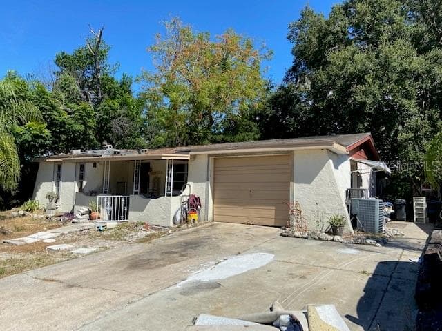 11034 MCKINLEY DRIVE PORT RICHEY, FL 34668