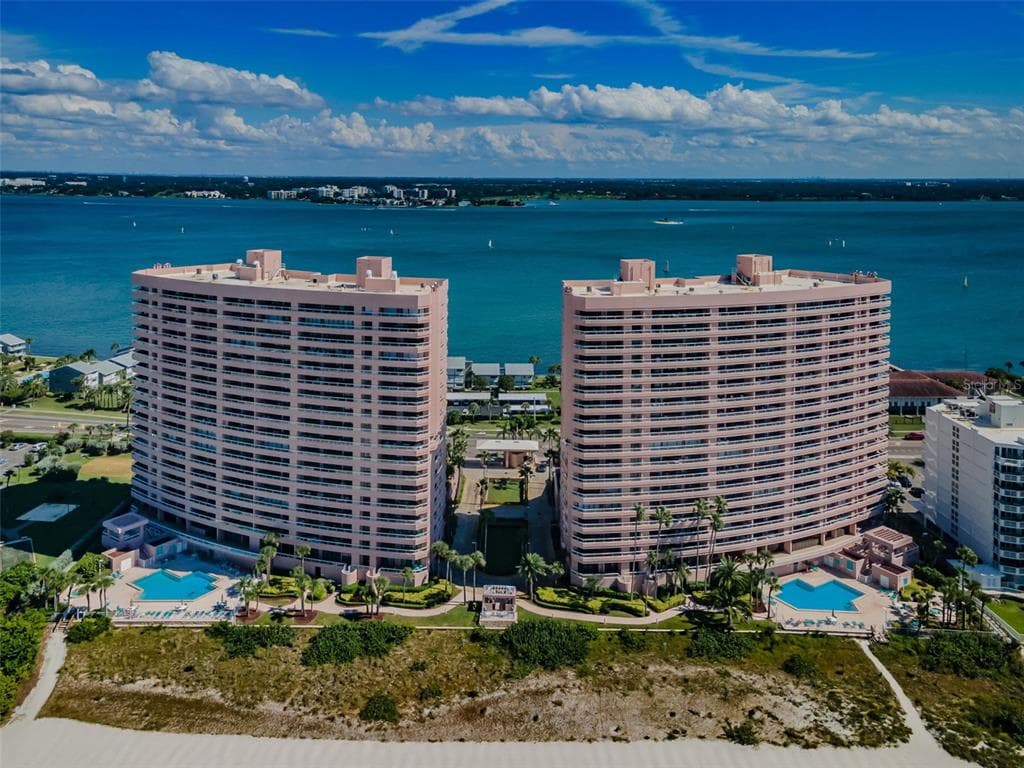 1310 GULF BOULEVARD UNIT 18E
