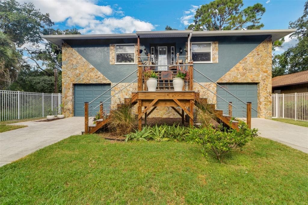 7418 BAY DRIVE TAMPA, FL 33635