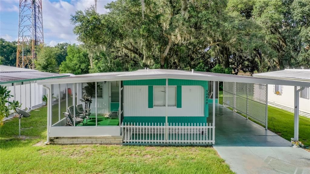 34840 CARL AVENUE ZEPHYRHILLS, FL 33541
