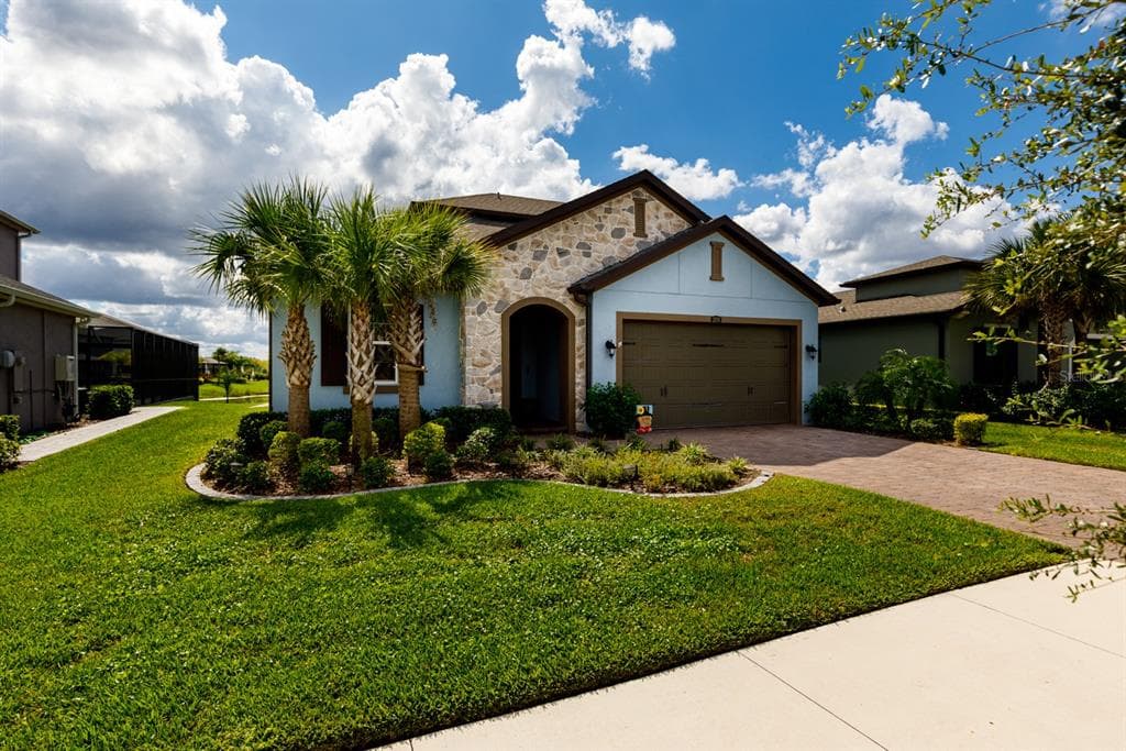 28792 LUCERO LANE WESLEY CHAPEL, FL 33543
