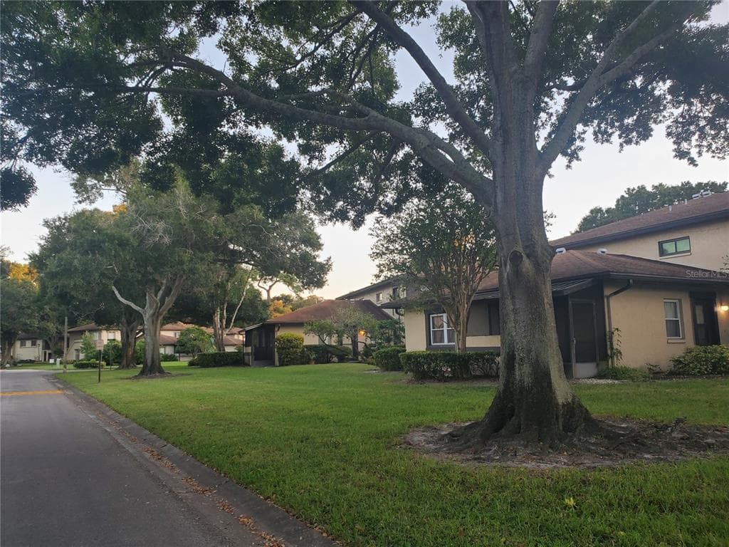 1840 BOUGH AVENUE UNIT B CLEARWATER, FL 33760