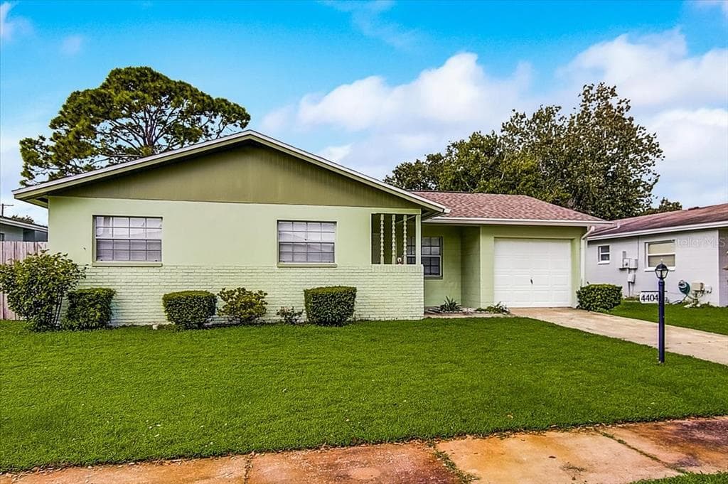 4404 S LANIER DRIVE TAMPA, FL 33616