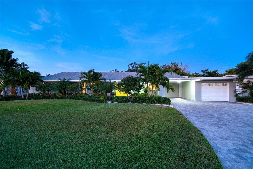 5096 41ST STREET S ST PETERSBURG, FL 33711