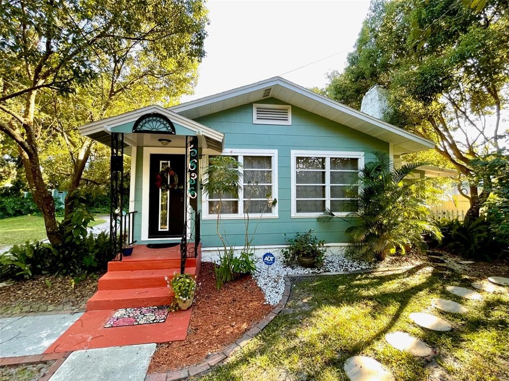 5636 HOMECREST ROAD NEW PORT RICHEY, FL 34652
