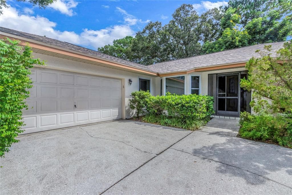 4684 ORANGE GROVE WAY PALM HARBOR, FL 34684