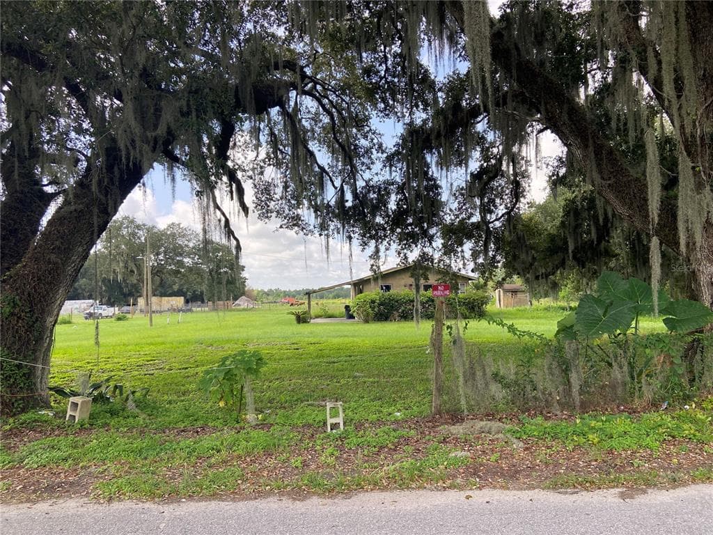 4220 HILLGRADE ROAD MULBERRY, FL 33860