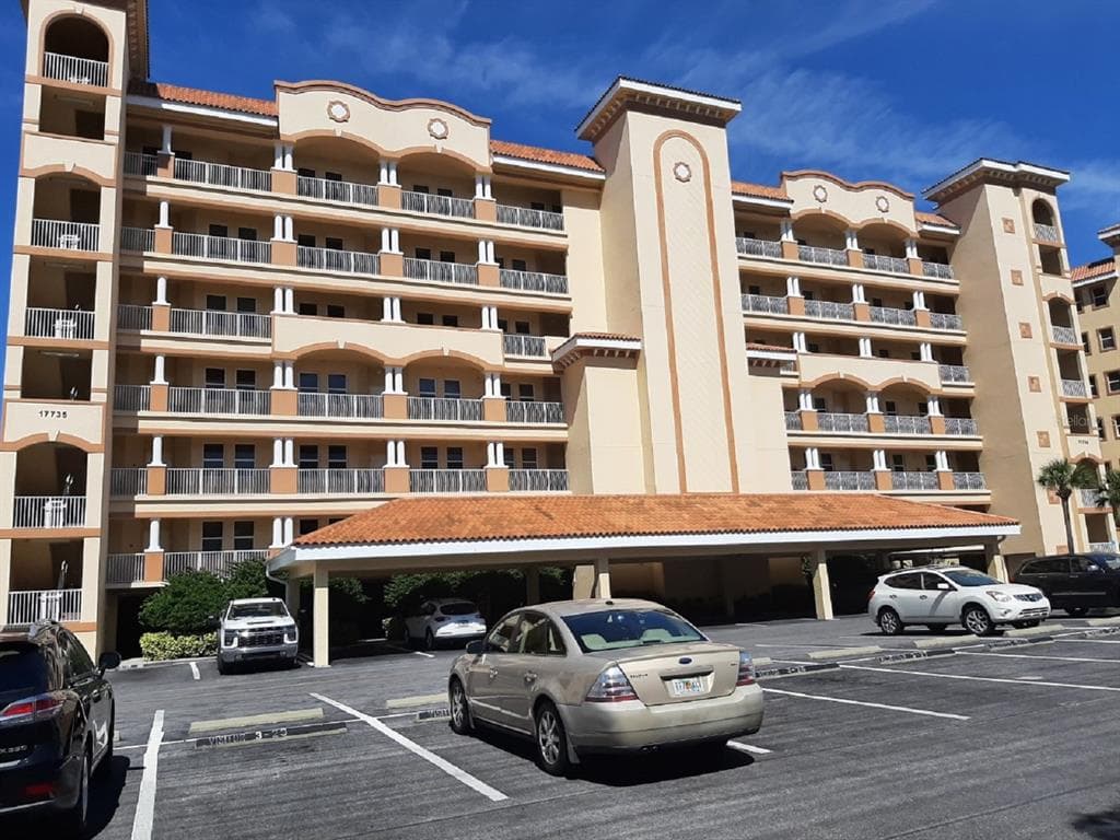 17735 GULF BOULEVARD UNIT 606 REDINGTON SHORES, FL 33708