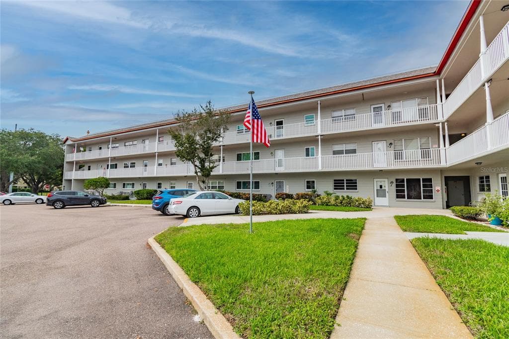 2260 COSTA RICAN DRIVE UNIT 44 CLEARWATER, FL 33763