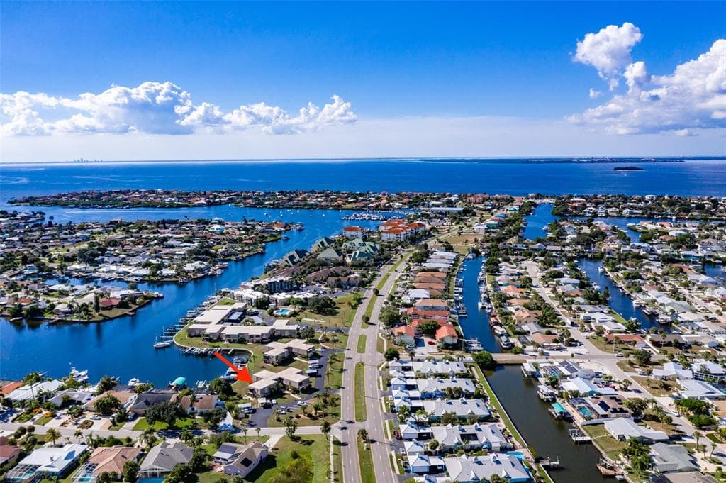 960 APOLLO BEACH BLVD BOULEVARD UNIT 204