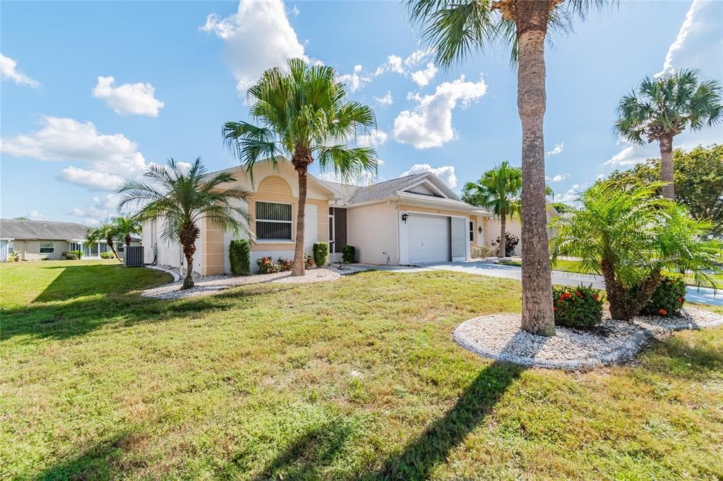 1937 GRAND CYPRESS LANE SUN CITY CENTER, FL 33573