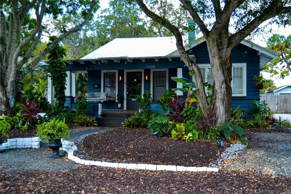 2318 7TH AVENUE W BRADENTON, FL 34205
