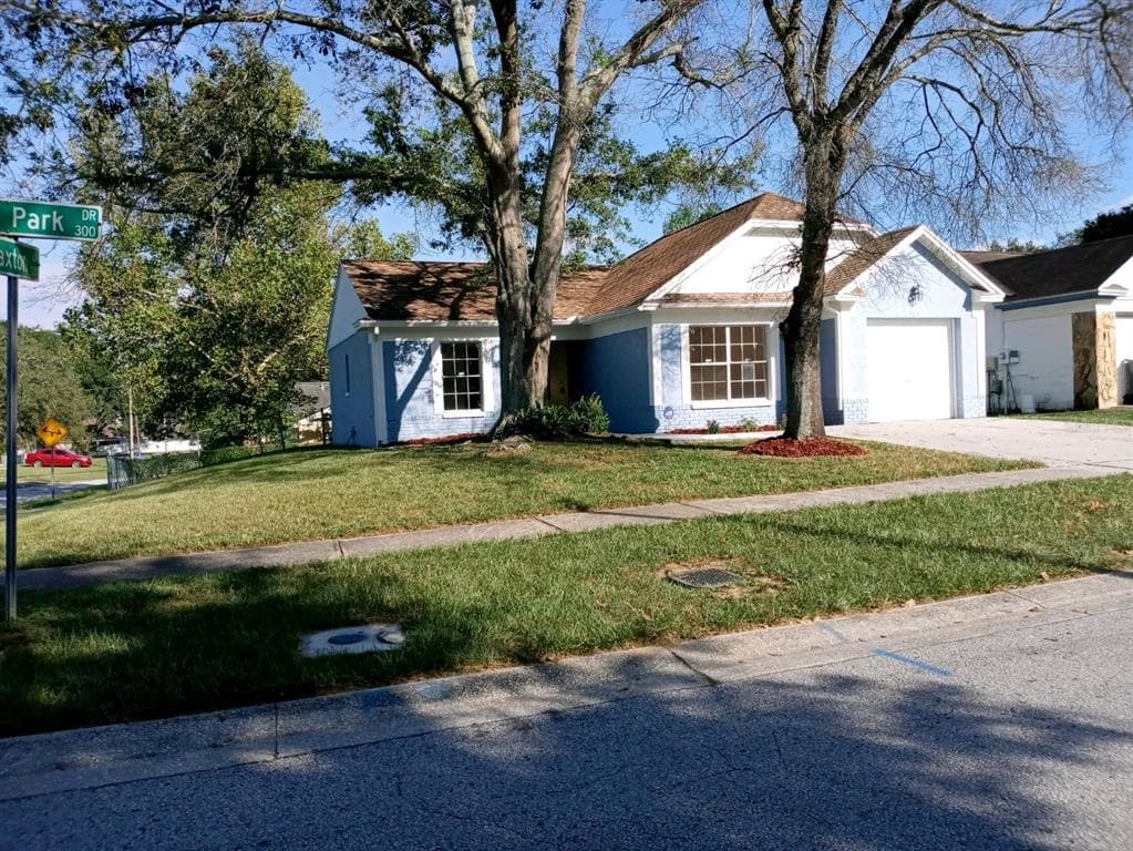 301 REGAL PARK DRIVE VALRICO, FL 33594