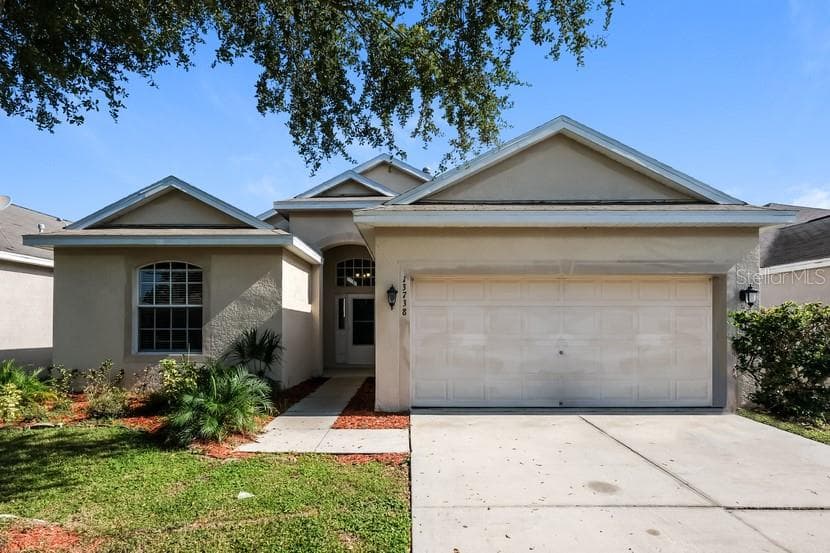 13738 OGAKOR DRIVE RIVERVIEW, FL 33569