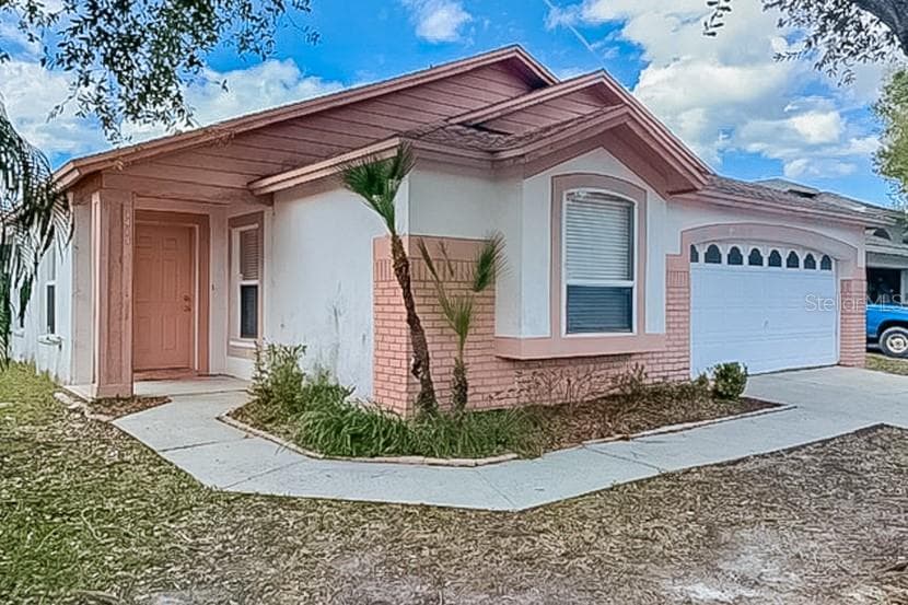 1411 WICKFORD PLACE BRANDON, FL 33511