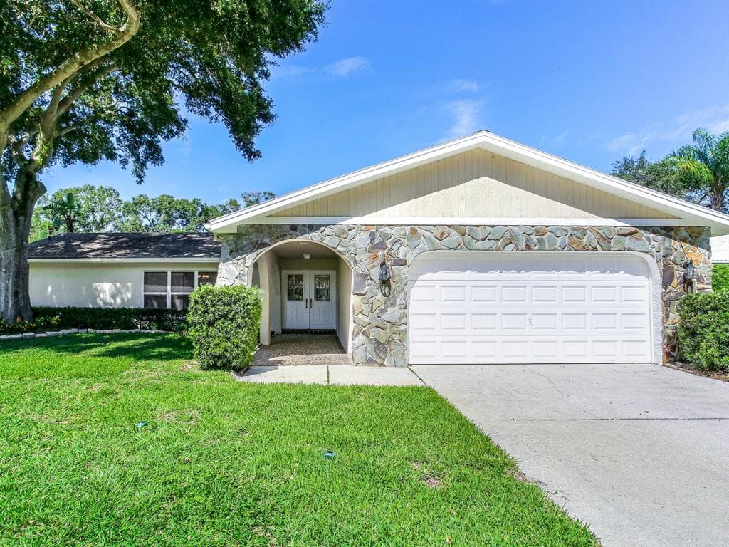 12085 98TH AVENUE SEMINOLE, FL 33772