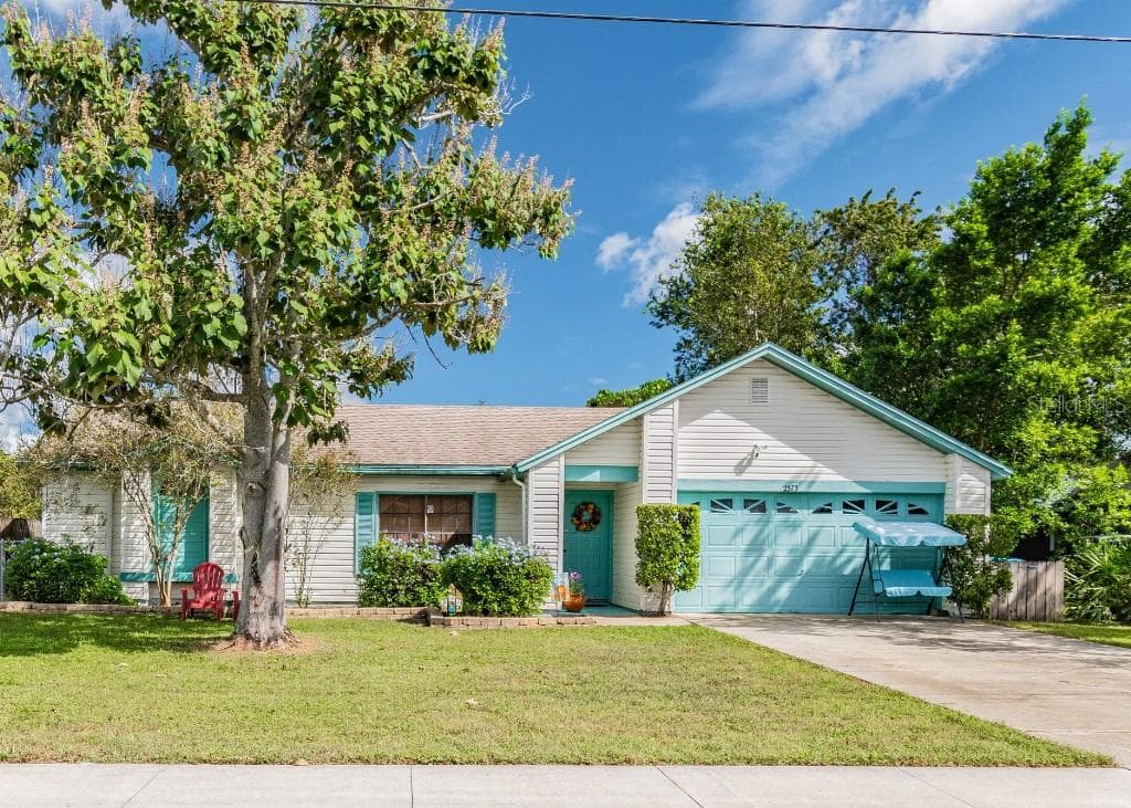 2373 COURTLAND BOULEVARD DELTONA, FL 32738